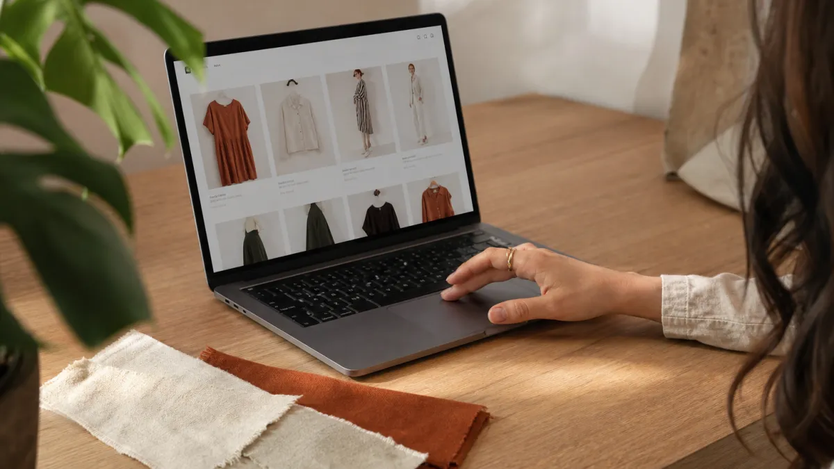 E habillement : comment bien choisir ses vêtements en ligne ?